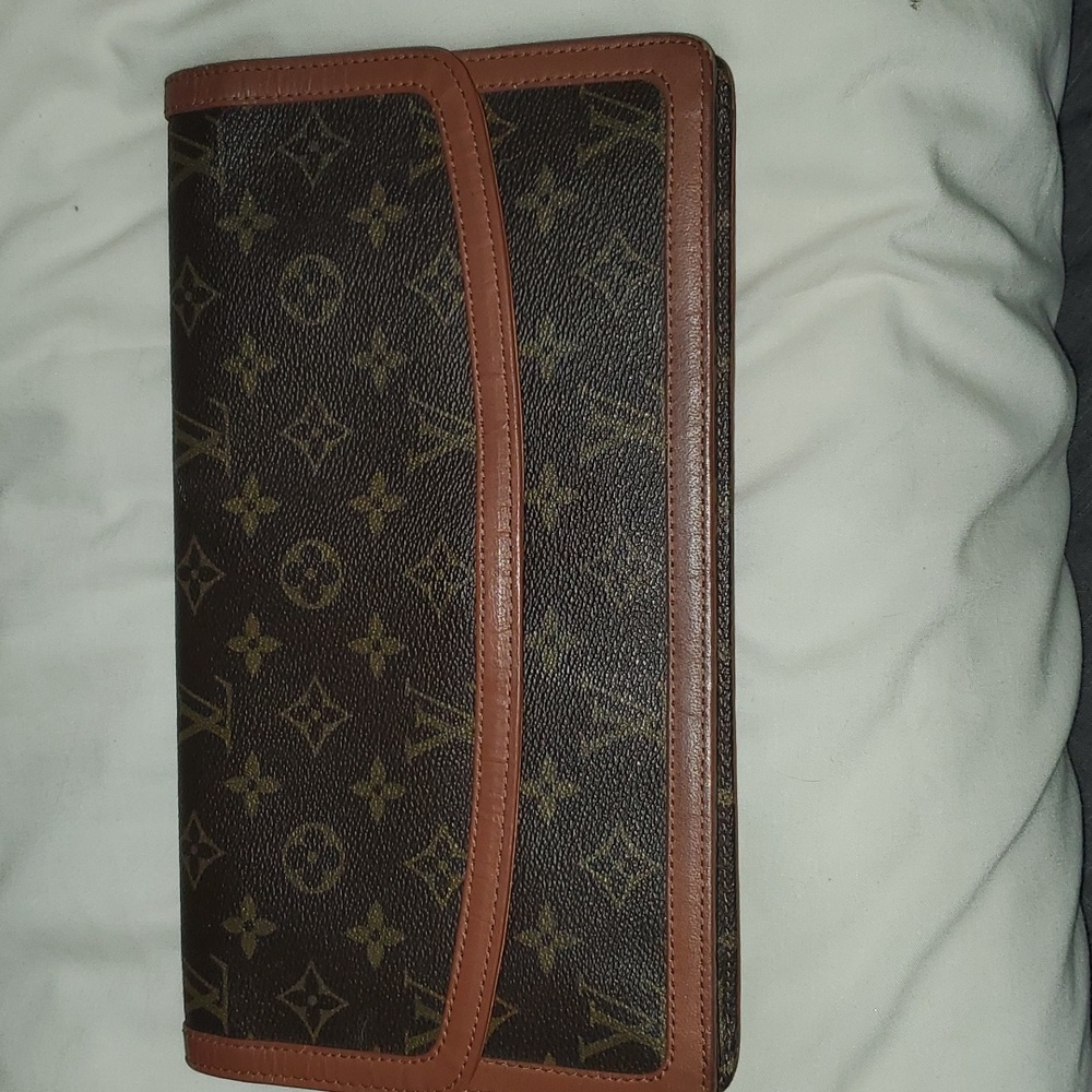 Louis Vuitton monogram pochette twin gm clutch